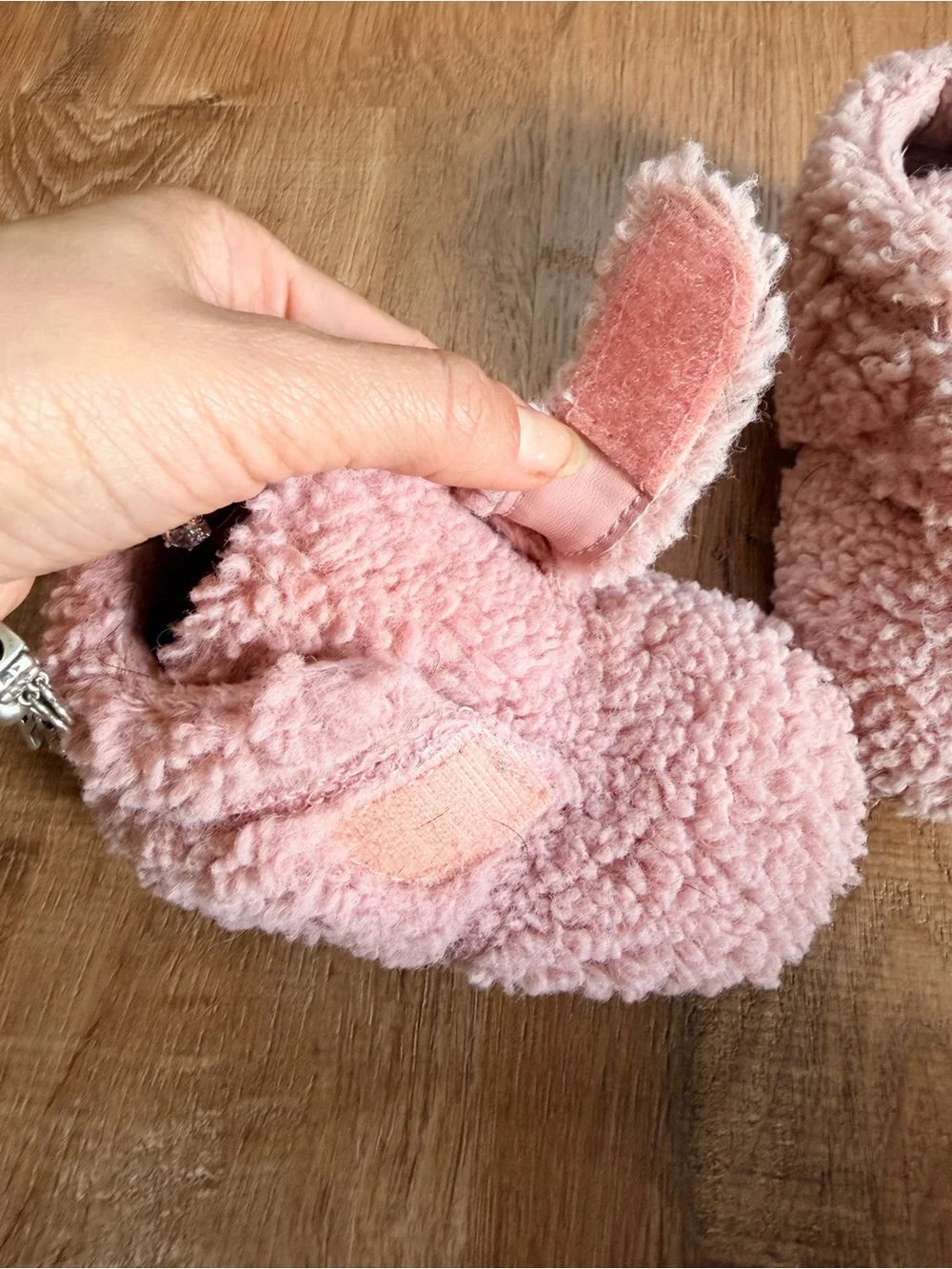 UGG Bixbee Blush Pink Sherpa baby toddler Slippers